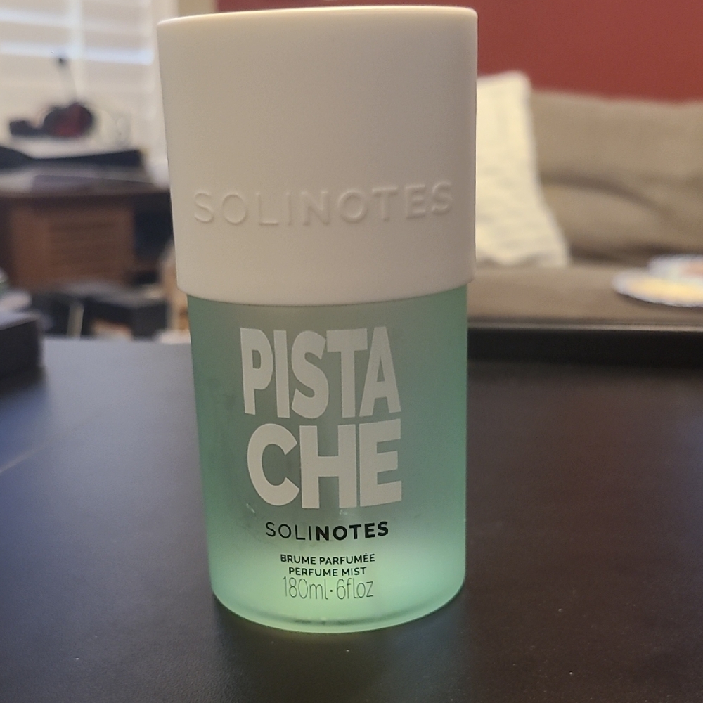 Pistache Perfume Mist - Green - Picture 1 of 3